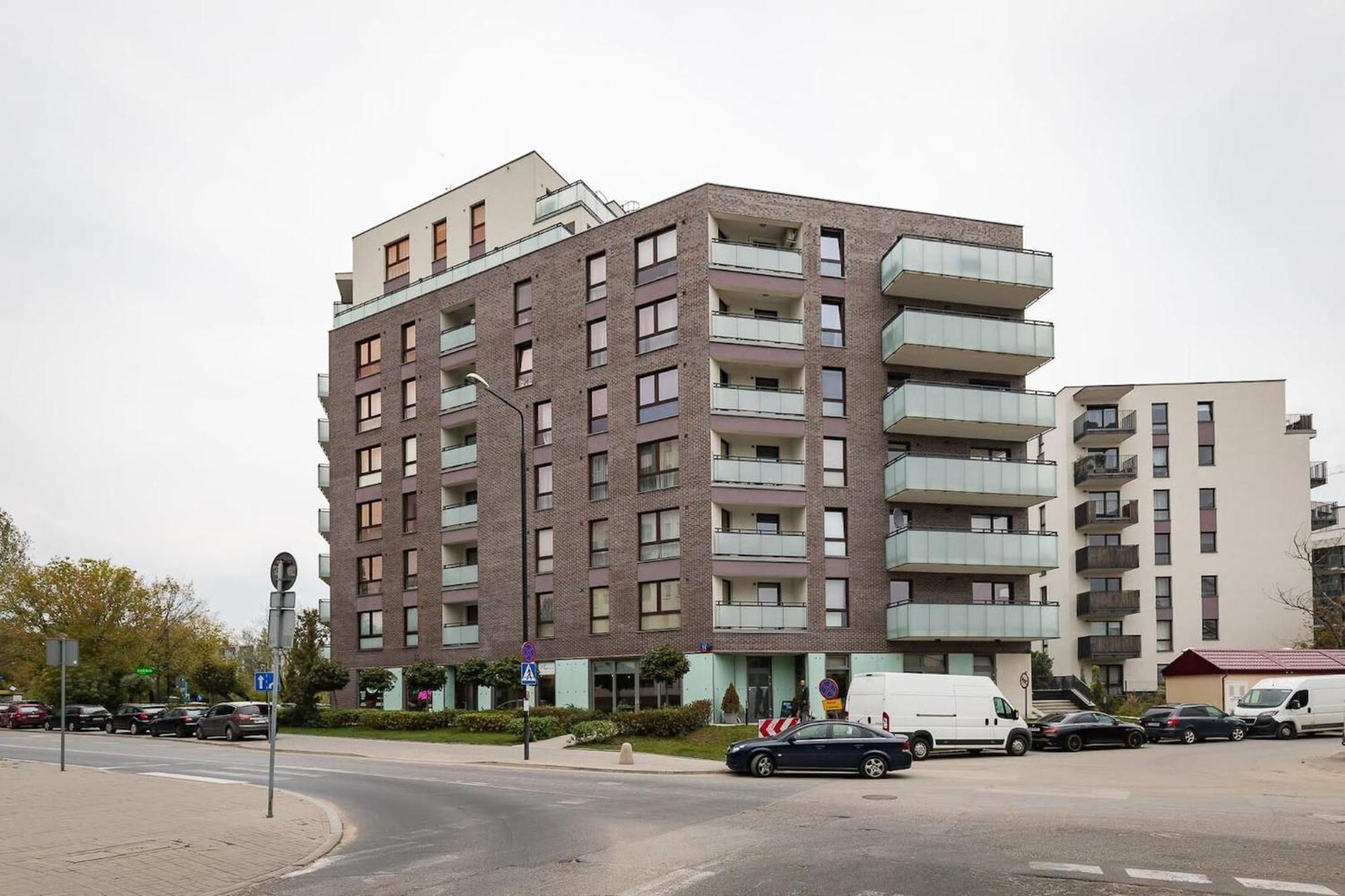 Burakowska 16 - Modern With Balcony Renters Apartment *